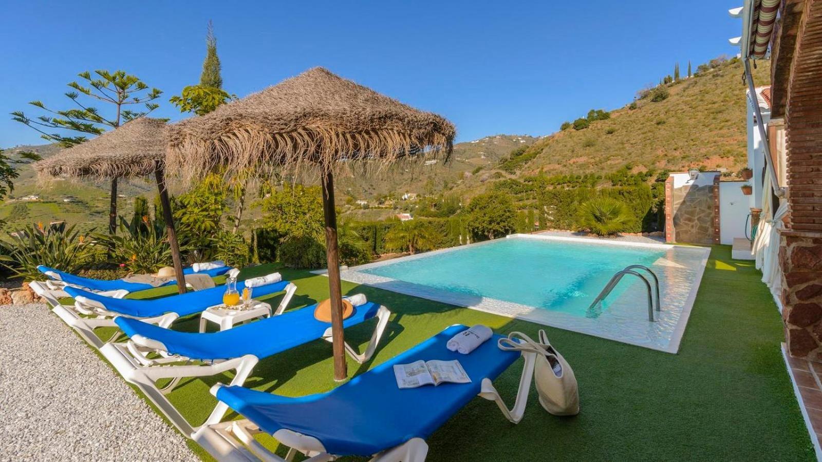 Villa Las Palmeras De Torrox By Ruralidays Eksteriør bilde
