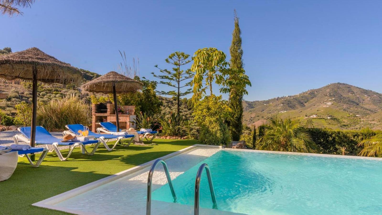 Villa Las Palmeras De Torrox By Ruralidays Eksteriør bilde