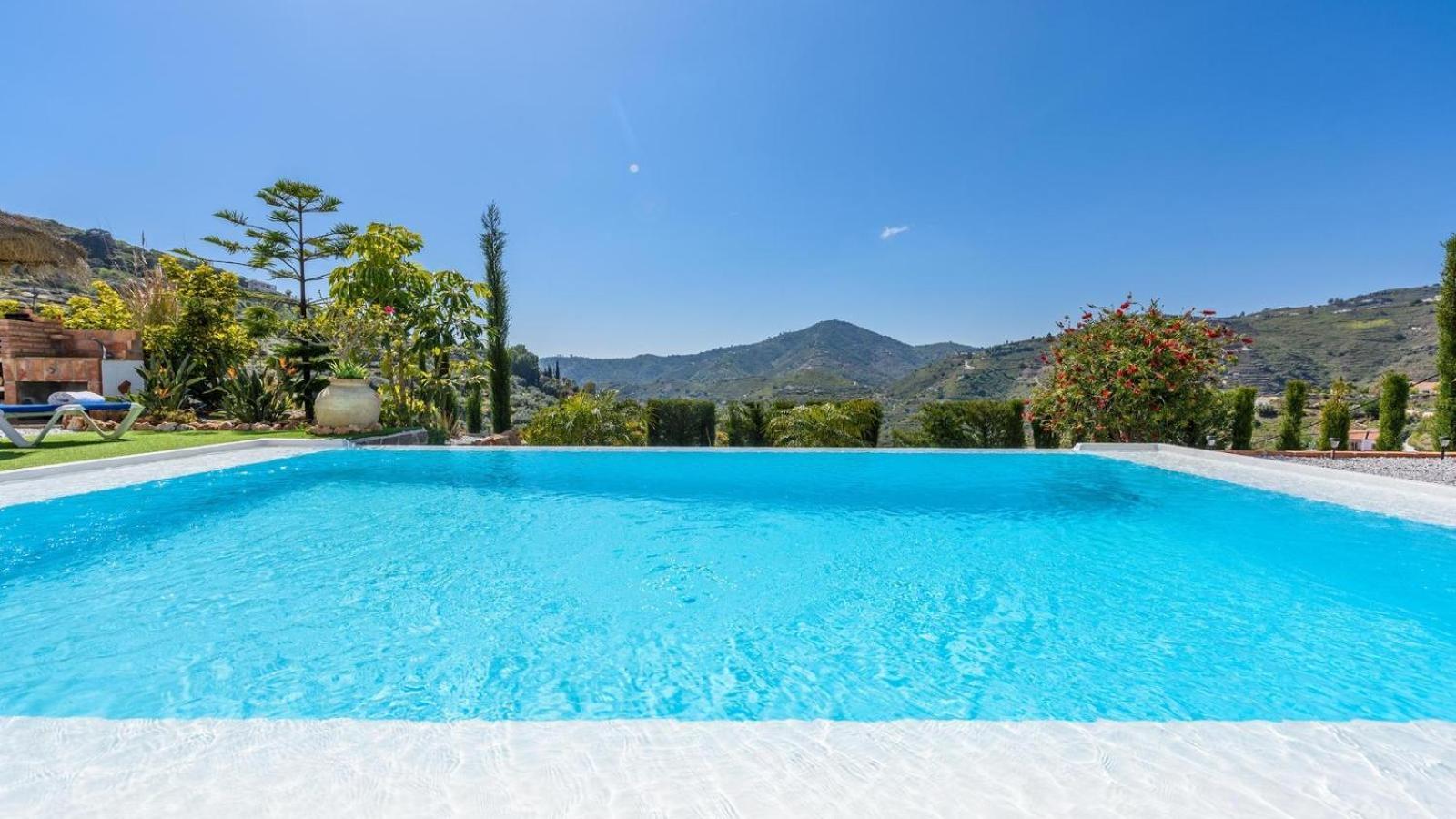 Villa Las Palmeras De Torrox By Ruralidays Eksteriør bilde